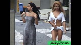 Onlar nümayiş etdirilir Küçələrdə SP, писает səs-küylü və göstərir ki, bütün ayıb olmadan