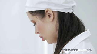 Ag ithe a-muigh anns a &#039; chidsin! Seductive babe Cassie Teine toilichte leis gu bheil BBC feòil, a &#039;gabhail a-tha e a deep in her pussy gus&#039; s e àm airson cuid anal! Bon Appetite! Full Flick &amp;amp; 1000s Tuilleadh aig PrivateBlack.com!