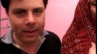 Bolesnik se jebe za praznike. Indijac Wilfe za lovu, prevarantska droljo