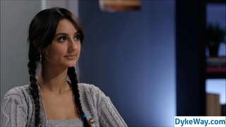 ���ესბო, ჩვეულებრივი გოგონა და მასწავლებელი