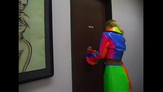 Метро - мон ӵоксаськиз лэсьтӥськомы, - сцена 1