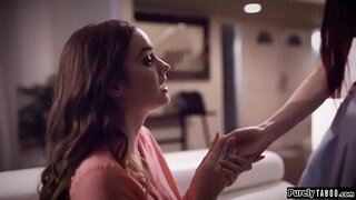 Tini gyorsan változik a találkozó időpontja az a dátum, a sis van egy lány találkozott az interneten.Ő megváltoztatja magát, hogy nézel ki, mint a sis mutatja fel ifo a dátumok ház.Ő manipulálja a lány a szex