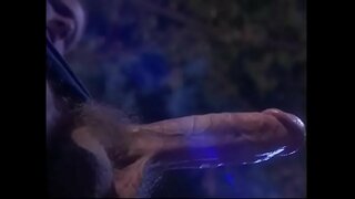 Busty ravenhaired babe gets pounded le votary mar deas-ghnàthan na Devil s cult